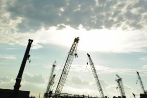 建設業許可を資格なしで取得するには？実務経験で専任技術者を証明するための要件